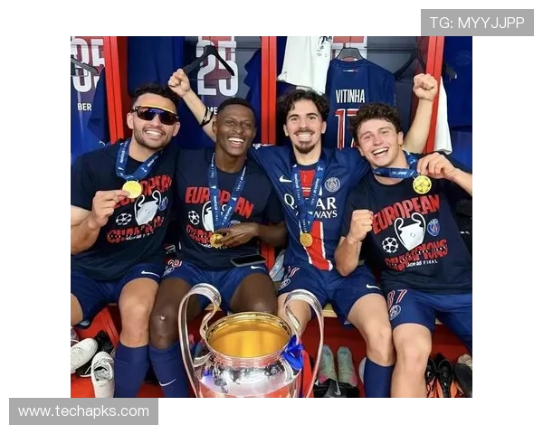 巴黎圣日耳曼近期比赛愈发依赖边路突破，进攻体系变化与中路受阻是否影响整体战术平衡？