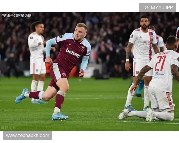 迪马利亚vs阿尔维斯:边路攻防对决解析 迪马利亚vs阿尔维斯:边路攻防对决解析